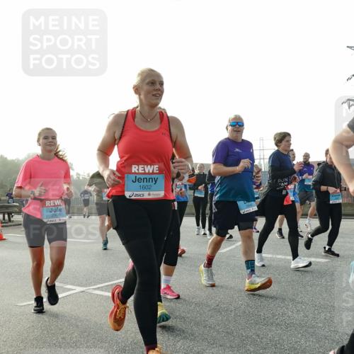03.10.2026 - Köhlbrandbrückenlauf Michael Burmester http://msf.ph/oto/10766765 03.10.2026 09:22:35 Position 3 2908, 1602, 2846, 1348 meine-sportfotos.de