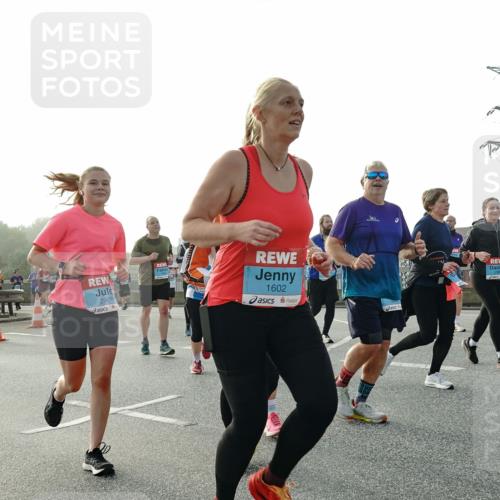 03.10.2026 - Köhlbrandbrückenlauf Michael Burmester http://msf.ph/oto/10766769 03.10.2026 09:22:35 Position 3 2908, 1602 meine-sportfotos.de
