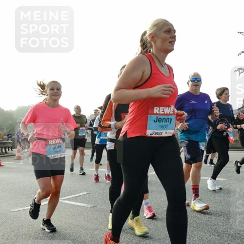03.10.2026 - Köhlbrandbrückenlauf Michael Burmester http://msf.ph/oto/10766771 03.10.2026 09:22:35 Position 3 2908, 1602 meine-sportfotos.de
