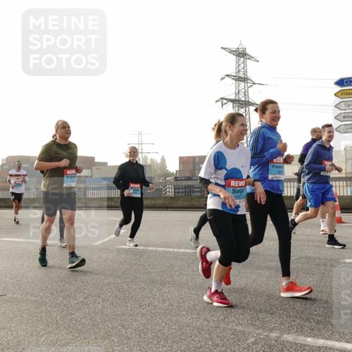 03.10.2026 - Köhlbrandbrückenlauf Michael Burmester http://msf.ph/oto/10766782 03.10.2026 09:22:37 Position 3 3357, 325 meine-sportfotos.de