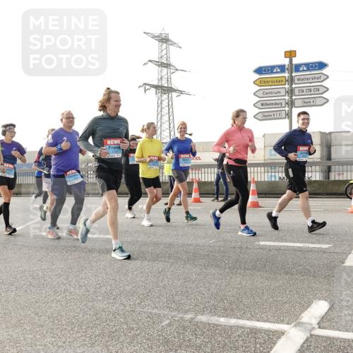 03.10.2026 - Köhlbrandbrückenlauf Michael Burmester http://msf.ph/oto/10766790 03.10.2026 09:22:44 Position 3 3 meine-sportfotos.de