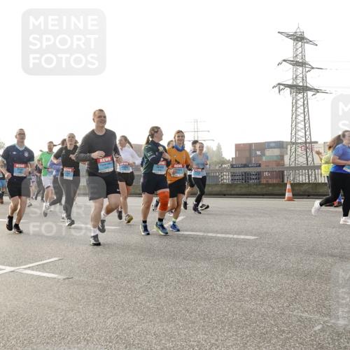 03.10.2026 - Köhlbrandbrückenlauf Michael Burmester http://msf.ph/oto/10766802 03.10.2026 09:22:46 Position 3  meine-sportfotos.de