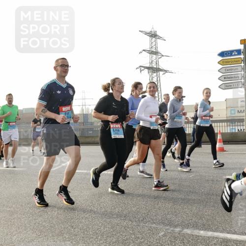 03.10.2026 - Köhlbrandbrückenlauf Michael Burmester http://msf.ph/oto/10766825 03.10.2026 09:22:48 Position 3 3 meine-sportfotos.de