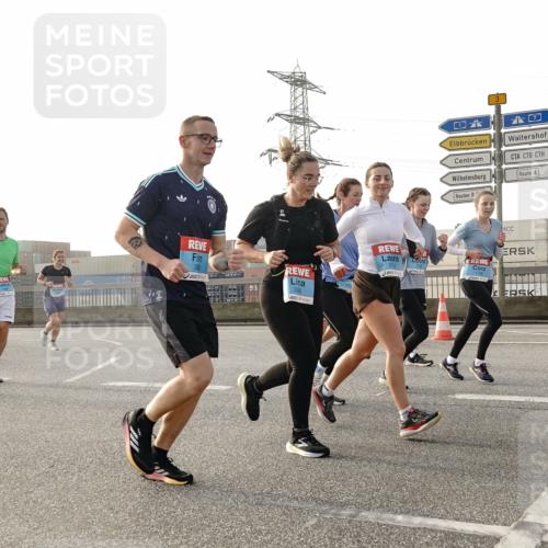03.10.2026 - Köhlbrandbrückenlauf Michael Burmester http://msf.ph/oto/10766831 03.10.2026 09:22:48 Position 3 305, 3085, 314, 1000 meine-sportfotos.de