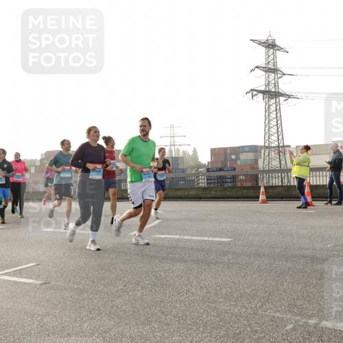 03.10.2026 - Köhlbrandbrückenlauf Michael Burmester http://msf.ph/oto/10766833 03.10.2026 09:22:49 Position 3  meine-sportfotos.de