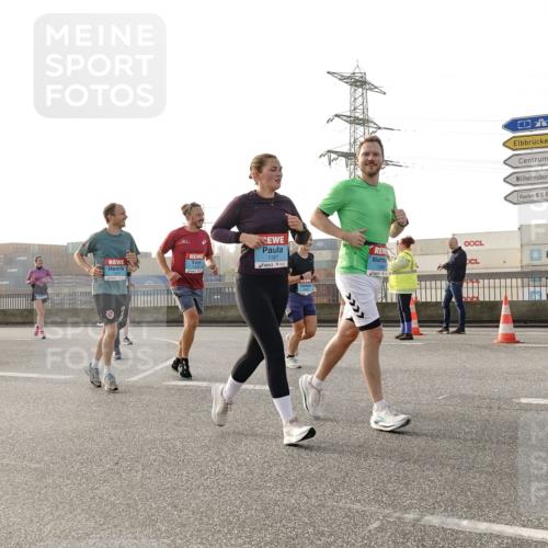 03.10.2026 - Köhlbrandbrückenlauf Michael Burmester http://msf.ph/oto/10766845 03.10.2026 09:22:50 Position 3 1387, 1388 meine-sportfotos.de