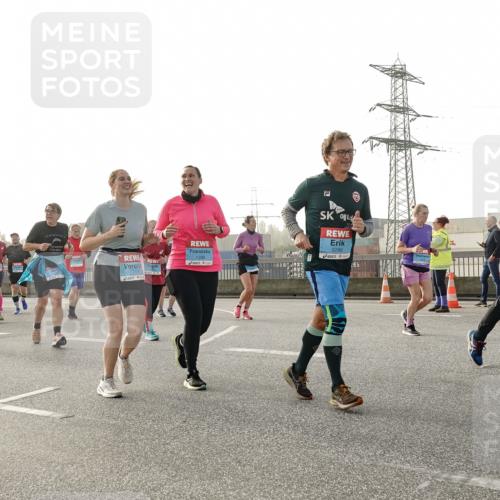 03.10.2026 - Köhlbrandbrückenlauf Michael Burmester http://msf.ph/oto/10766861 03.10.2026 09:22:52 Position 3 1390, 3286, 3 meine-sportfotos.de