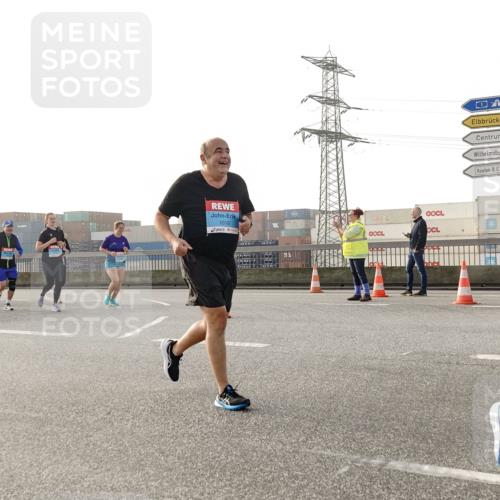 03.10.2026 - Köhlbrandbrückenlauf Michael Burmester http://msf.ph/oto/10766910 03.10.2026 09:22:58 Position 3 1016 meine-sportfotos.de