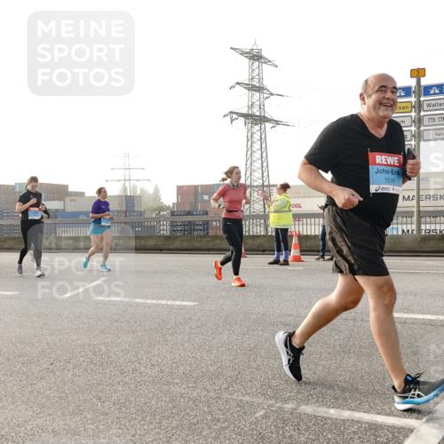 03.10.2026 - Köhlbrandbrückenlauf Michael Burmester http://msf.ph/oto/10766912 03.10.2026 09:22:59 Position 3 3, 1016 meine-sportfotos.de