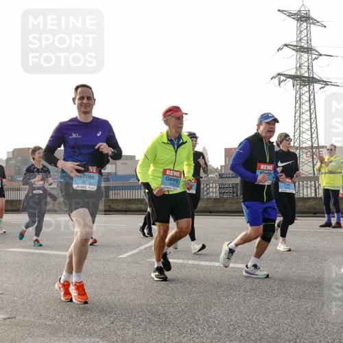 03.10.2026 - Köhlbrandbrückenlauf Michael Burmester http://msf.ph/oto/10766926 03.10.2026 09:23:02 Position 3 3099, 2711 meine-sportfotos.de