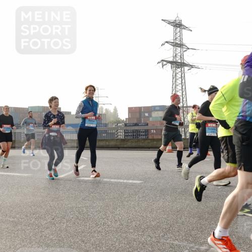 03.10.2026 - Köhlbrandbrückenlauf Michael Burmester http://msf.ph/oto/10766932 03.10.2026 09:23:03 Position 3 27 meine-sportfotos.de