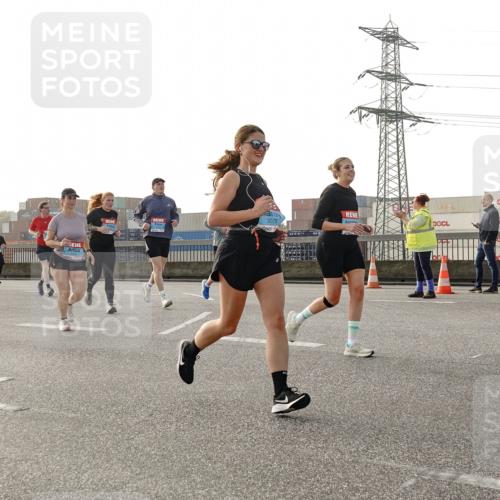 03.10.2026 - Köhlbrandbrückenlauf Michael Burmester http://msf.ph/oto/10766950 03.10.2026 09:23:05 Position 3 3, 2079 meine-sportfotos.de