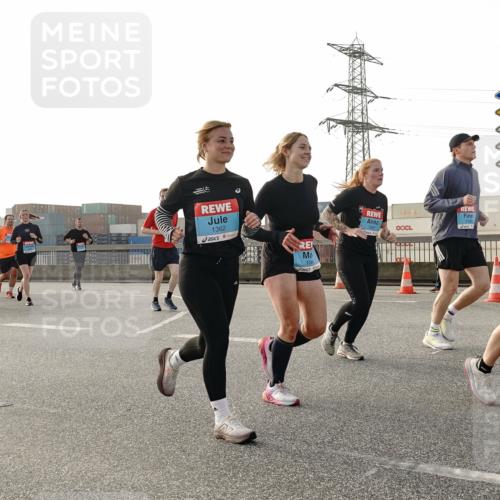 03.10.2026 - Köhlbrandbrückenlauf Michael Burmester http://msf.ph/oto/10766968 03.10.2026 09:23:08 Position 3 1362, 130, 3183, 3 meine-sportfotos.de