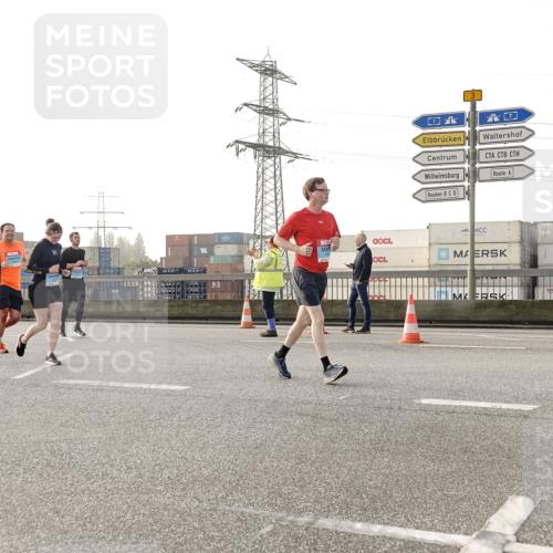 03.10.2026 - Köhlbrandbrückenlauf Michael Burmester http://msf.ph/oto/10766970 03.10.2026 09:23:09 Position 3 3 meine-sportfotos.de