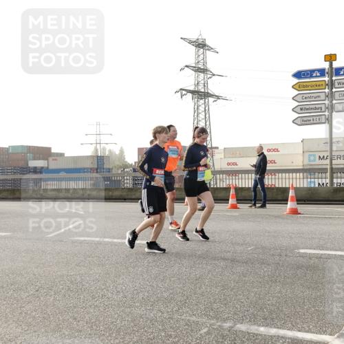03.10.2026 - Köhlbrandbrückenlauf Michael Burmester http://msf.ph/oto/10766981 03.10.2026 09:23:11 Position 3 3 meine-sportfotos.de
