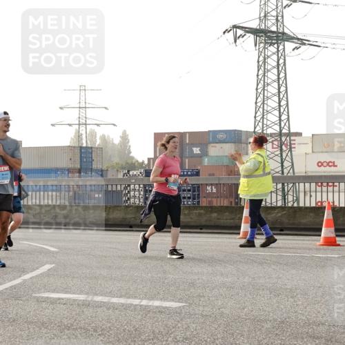 03.10.2026 - Köhlbrandbrückenlauf Michael Burmester http://msf.ph/oto/10766999 03.10.2026 09:23:16 Position 3 2956, 3723 meine-sportfotos.de