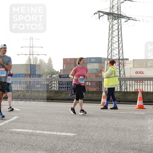 03.10.2026 - Köhlbrandbrückenlauf Michael Burmester http://msf.ph/oto/10767003 03.10.2026 09:23:16 Position 3 2956, 3723 meine-sportfotos.de