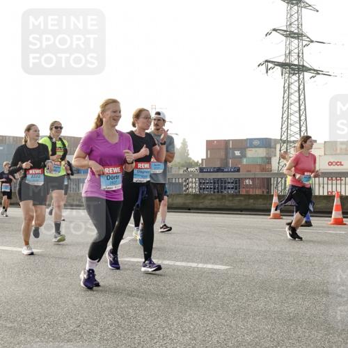 03.10.2026 - Köhlbrandbrückenlauf Michael Burmester http://msf.ph/oto/10767005 03.10.2026 09:23:17 Position 3 55, 2827, 4 meine-sportfotos.de