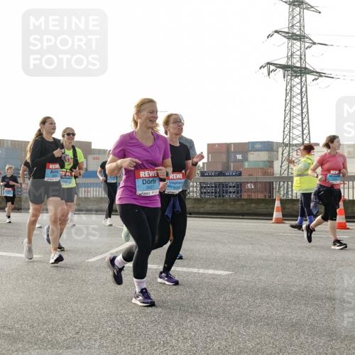 03.10.2026 - Köhlbrandbrückenlauf Michael Burmester http://msf.ph/oto/10767009 03.10.2026 09:23:17 Position 3 3155, 2827 meine-sportfotos.de