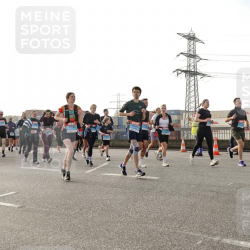 03.10.2026 - Köhlbrandbrückenlauf Michael Burmester http://msf.ph/oto/10767022 03.10.2026 09:23:19 Position 3 3 meine-sportfotos.de