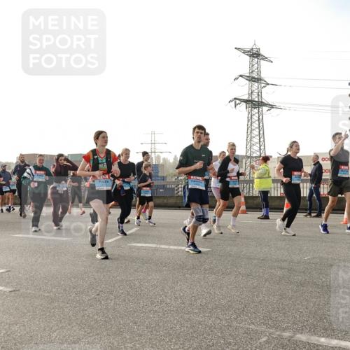 03.10.2026 - Köhlbrandbrückenlauf Michael Burmester http://msf.ph/oto/10767027 03.10.2026 09:23:20 Position 3 2775, 2435, 000 meine-sportfotos.de