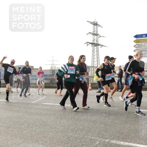 03.10.2026 - Köhlbrandbrückenlauf Michael Burmester http://msf.ph/oto/10767044 03.10.2026 09:23:22 Position 3  meine-sportfotos.de