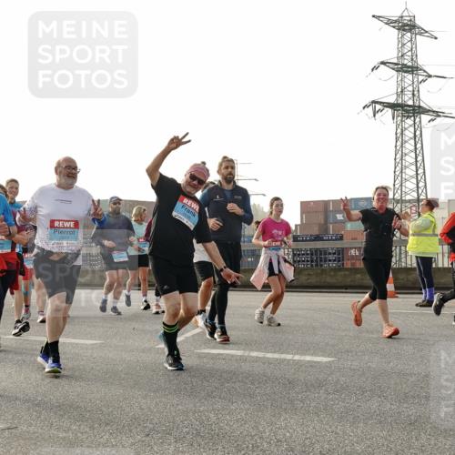 03.10.2026 - Köhlbrandbrückenlauf Michael Burmester http://msf.ph/oto/10767050 03.10.2026 09:23:23 Position 3 3350 meine-sportfotos.de