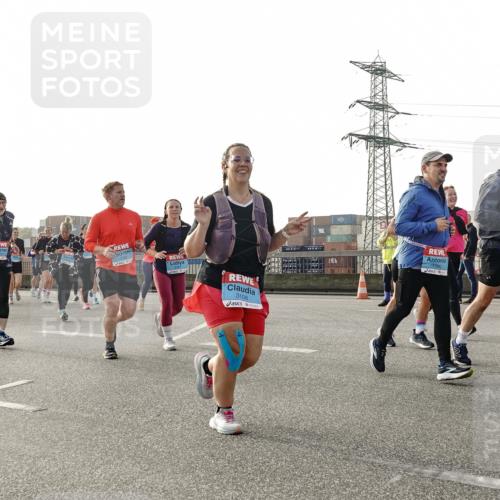 03.10.2026 - Köhlbrandbrückenlauf Michael Burmester http://msf.ph/oto/10767082 03.10.2026 09:23:26 Position 3 3108, 1592, 2969 meine-sportfotos.de