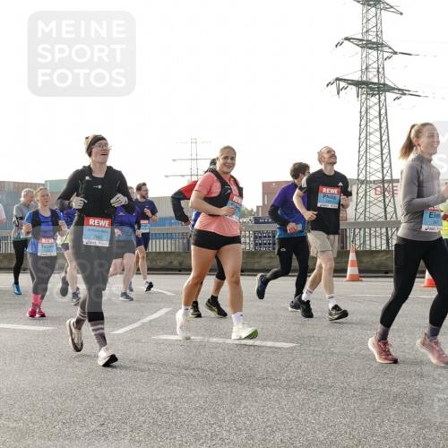 03.10.2026 - Köhlbrandbrückenlauf Michael Burmester http://msf.ph/oto/10767155 03.10.2026 09:23:35 Position 3 2942, 34 meine-sportfotos.de