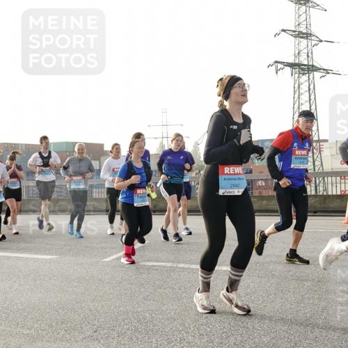 03.10.2026 - Köhlbrandbrückenlauf Michael Burmester http://msf.ph/oto/10767161 03.10.2026 09:23:36 Position 3 2942, 1219 meine-sportfotos.de