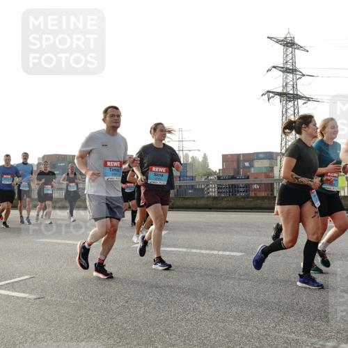 03.10.2026 - Köhlbrandbrückenlauf Michael Burmester http://msf.ph/oto/10767189 03.10.2026 09:23:40 Position 3 2084, 2039 meine-sportfotos.de