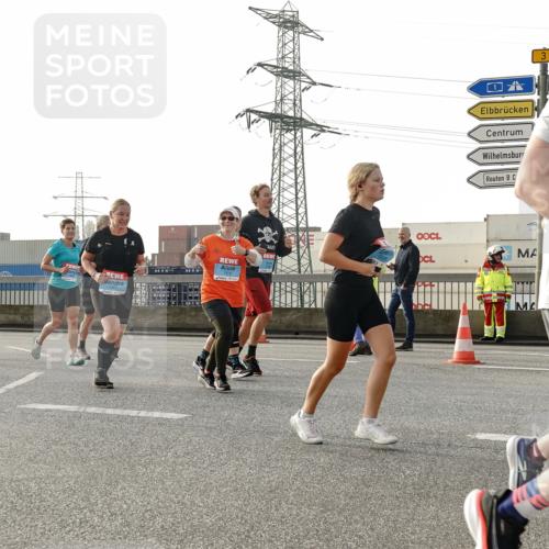 03.10.2026 - Köhlbrandbrückenlauf Michael Burmester http://msf.ph/oto/10767201 03.10.2026 09:23:42 Position 3 3 meine-sportfotos.de
