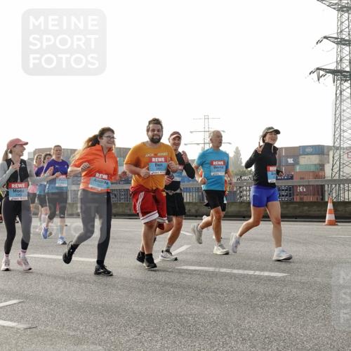 03.10.2026 - Köhlbrandbrückenlauf Michael Burmester http://msf.ph/oto/10767247 03.10.2026 09:23:49 Position 3  meine-sportfotos.de