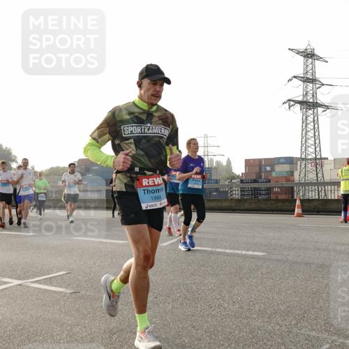 03.10.2026 - Köhlbrandbrückenlauf Michael Burmester http://msf.ph/oto/10767261 03.10.2026 09:23:51 Position 3 1966, 3305 meine-sportfotos.de