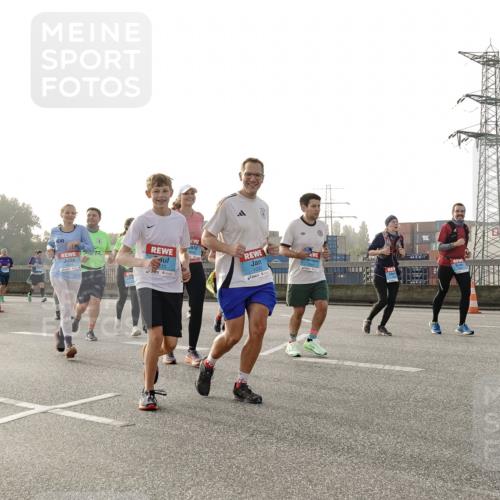 03.10.2026 - Köhlbrandbrückenlauf Michael Burmester http://msf.ph/oto/10767281 03.10.2026 09:23:54 Position 3 33, 1032 meine-sportfotos.de
