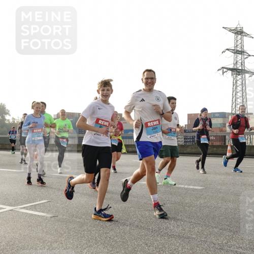03.10.2026 - Köhlbrandbrückenlauf Michael Burmester http://msf.ph/oto/10767288 03.10.2026 09:23:54 Position 3 1032 meine-sportfotos.de