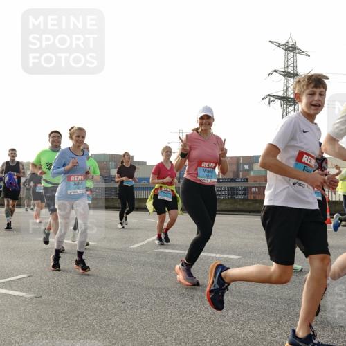 03.10.2026 - Köhlbrandbrückenlauf Michael Burmester http://msf.ph/oto/10767291 03.10.2026 09:23:55 Position 3 3644, 100 meine-sportfotos.de