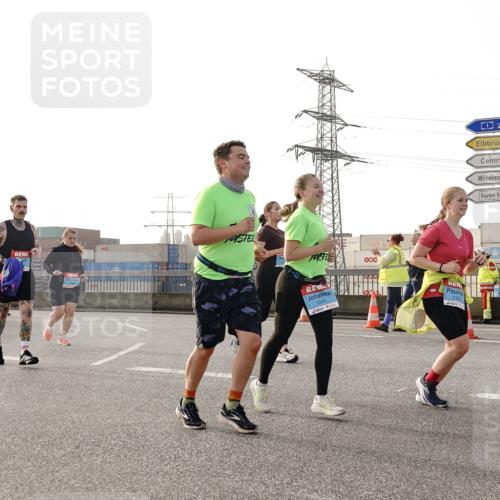 03.10.2026 - Köhlbrandbrückenlauf Michael Burmester http://msf.ph/oto/10767307 03.10.2026 09:23:57 Position 3 1041 meine-sportfotos.de