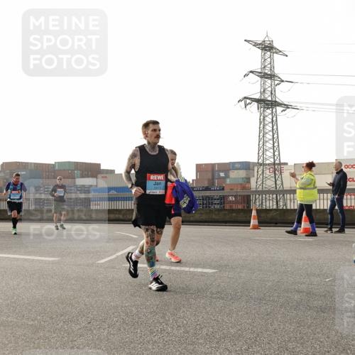 03.10.2026 - Köhlbrandbrückenlauf Michael Burmester http://msf.ph/oto/10767311 03.10.2026 09:23:58 Position 3 3, 3417 meine-sportfotos.de