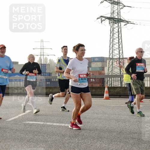 03.10.2026 - Köhlbrandbrückenlauf Michael Burmester http://msf.ph/oto/10767326 03.10.2026 09:24:03 Position 3 1802, 1159, 1704, 1434 meine-sportfotos.de