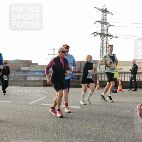 03.10.2026 - Köhlbrandbrückenlauf Michael Burmester http://msf.ph/oto/10767332 03.10.2026 09:24:04 Position 3  meine-sportfotos.de