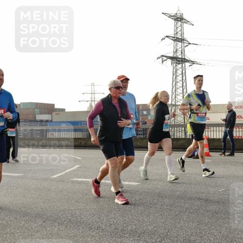 03.10.2026 - Köhlbrandbrückenlauf Michael Burmester http://msf.ph/oto/10767334 03.10.2026 09:24:04 Position 3 1005, 3, 1116 meine-sportfotos.de