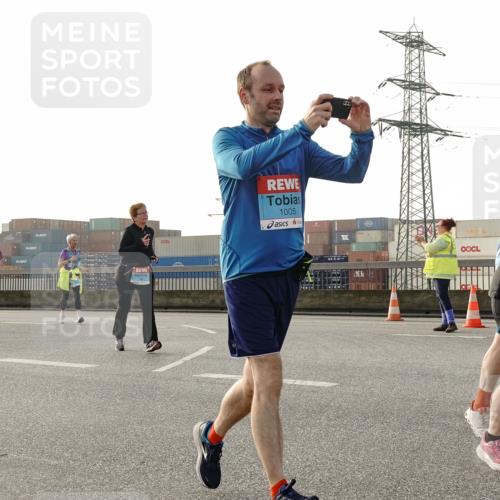 03.10.2026 - Köhlbrandbrückenlauf Michael Burmester http://msf.ph/oto/10767340 03.10.2026 09:24:05 Position 3 1005, 1 meine-sportfotos.de