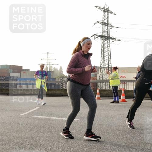 03.10.2026 - Köhlbrandbrückenlauf Michael Burmester http://msf.ph/oto/10767353 03.10.2026 09:24:07 Position 3  meine-sportfotos.de
