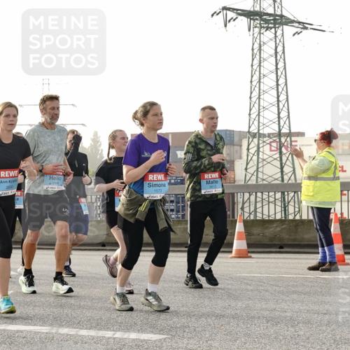 03.10.2026 - Köhlbrandbrückenlauf Michael Burmester http://msf.ph/oto/10767388 03.10.2026 09:24:15 Position 3 1, 2599, 3690, 2598, 1573, 3613, 3267 meine-sportfotos.de