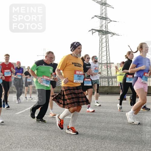 03.10.2026 - Köhlbrandbrückenlauf Michael Burmester http://msf.ph/oto/10767401 03.10.2026 09:24:17 Position 3 1233, 1, 1463, 1686, 3470, 3 meine-sportfotos.de