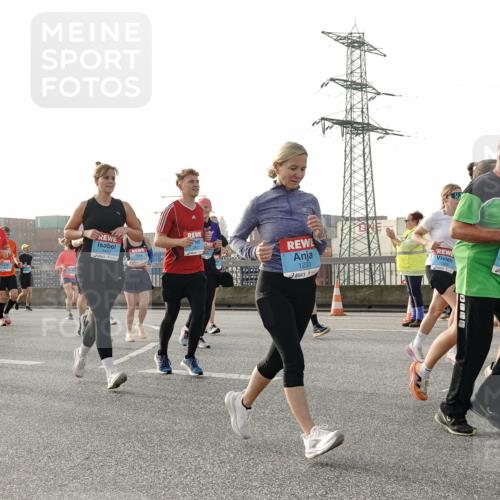 03.10.2026 - Köhlbrandbrückenlauf Michael Burmester http://msf.ph/oto/10767412 03.10.2026 09:24:18 Position 3 3452, 1233, 1463 meine-sportfotos.de