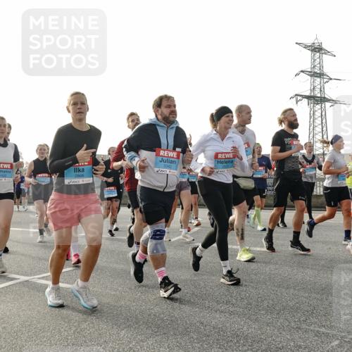 03.10.2026 - Köhlbrandbrückenlauf Michael Burmester http://msf.ph/oto/10767467 03.10.2026 09:24:25 Position 3 1822, 2866, 3325, 3342, 1 meine-sportfotos.de