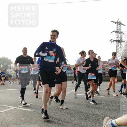 03.10.2026 - Köhlbrandbrückenlauf Michael Burmester http://msf.ph/oto/10767485 03.10.2026 09:24:27 Position 3 3259, 3620 meine-sportfotos.de