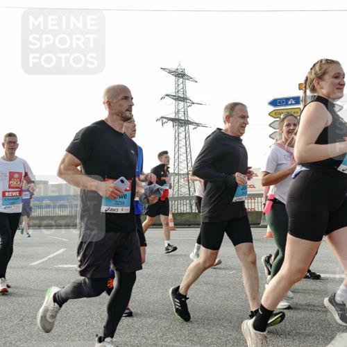 03.10.2026 - Köhlbrandbrückenlauf Michael Burmester http://msf.ph/oto/10767496 03.10.2026 09:24:28 Position 3 1850, 3259 meine-sportfotos.de